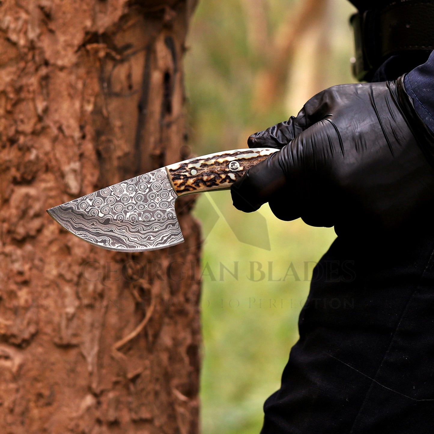 The "Patton Hunter" - Hand-Forged Damascus Steel Blade Skinning Knife – Perfect for Outdoor Enthusiasts