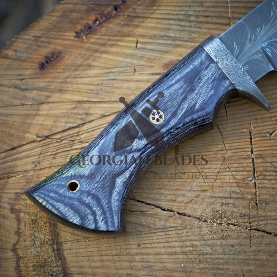 The Audie Hunter - Handcrafted Hunting Knife with Feather Damascus Blade & Leather Sheath