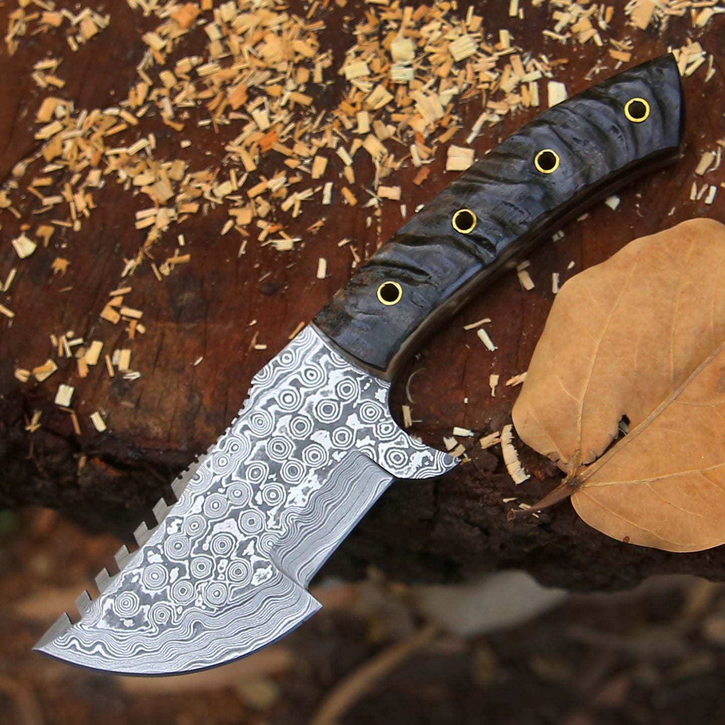Wilderness Wayfinder: 10” Custom Hand Forged Damascus Steel Tracker Knife With Ram Horn Handle