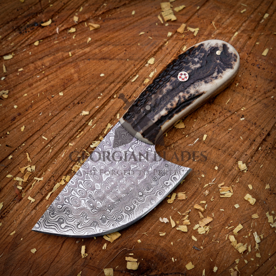 The "Patton Hunter" - Hand-Forged Damascus Steel Blade Skinning Knife – Perfect for Outdoor Enthusiasts