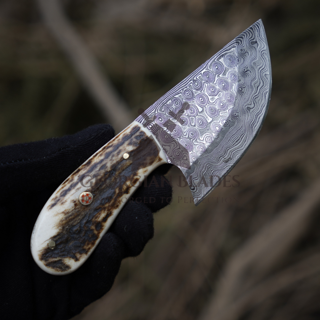 The "Patton Hunter" - Hand-Forged Damascus Steel Blade Skinning Knife – Perfect for Outdoor Enthusiasts