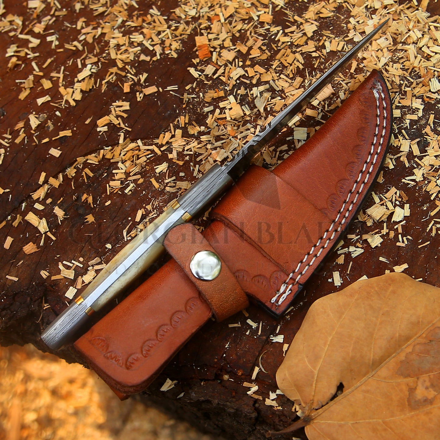 Br'er Rabbit Blade - 8.5” Hand Forged Damascus Steel Full Tang Skinner Knife - Camel Bone Handle