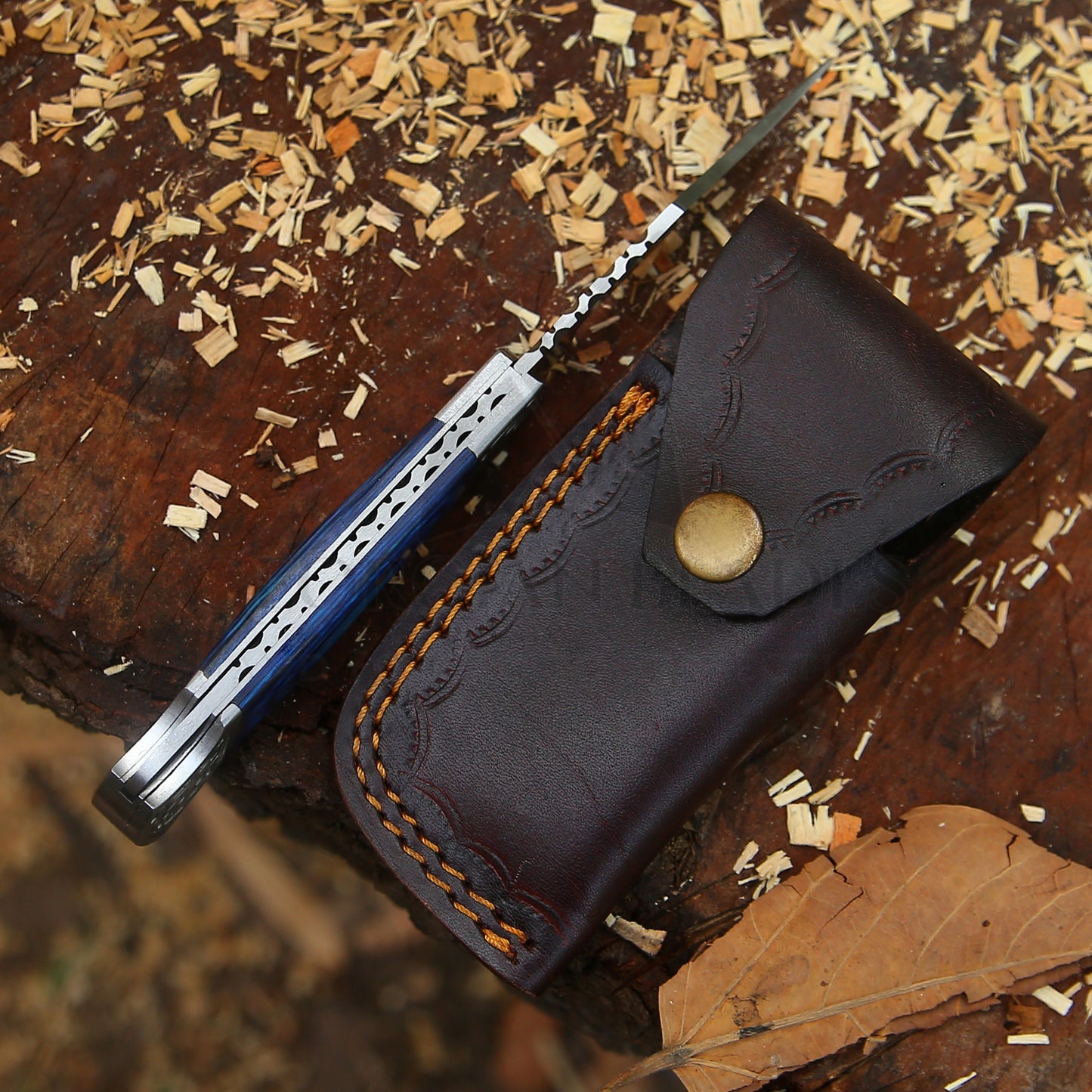 CelestialSnap - 7.5" Hand Forged Back Lock Focket Knife with Leather Sheath