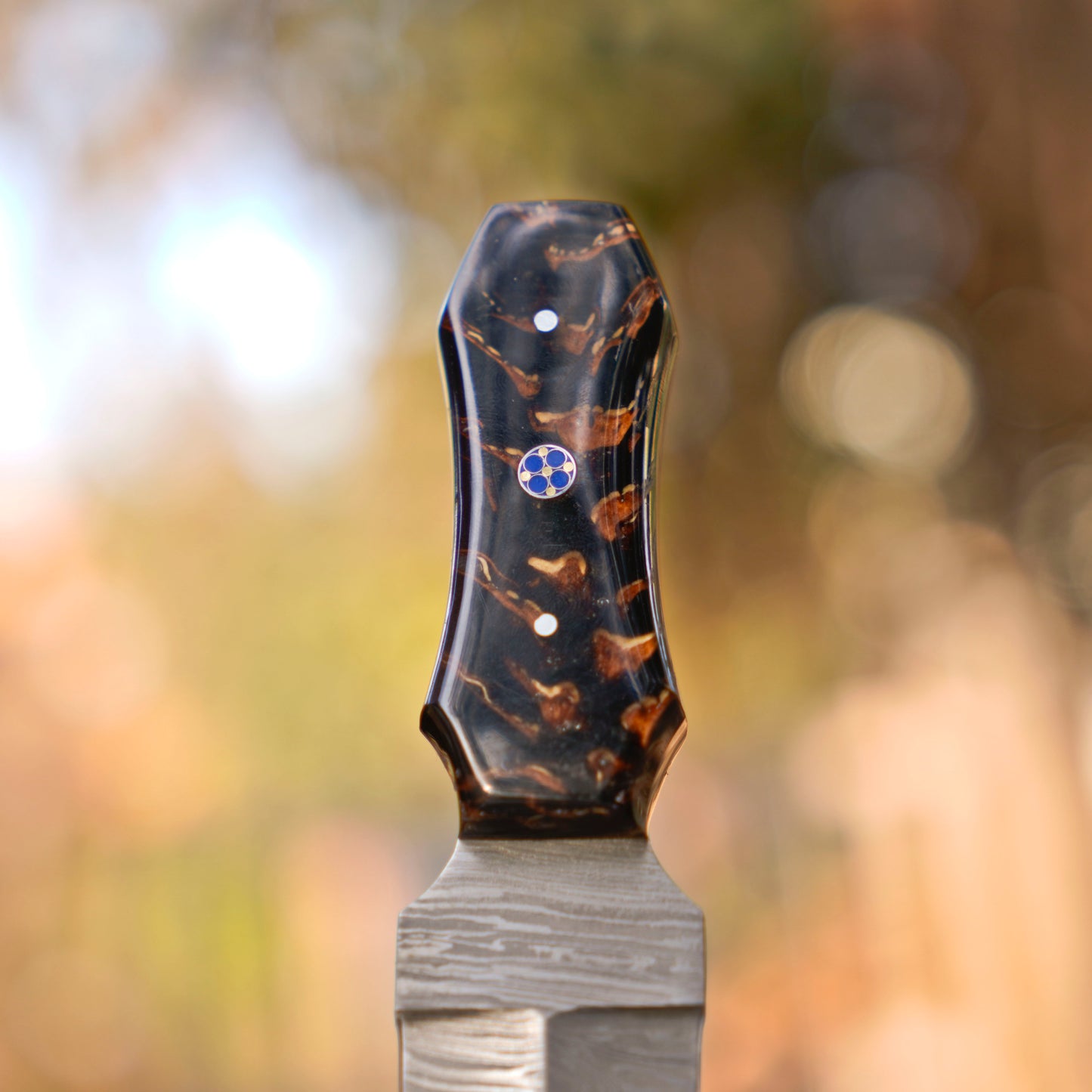 Pine Ridge – Damascus Steel Field Knife with Epoxy Pine-Cone Handle