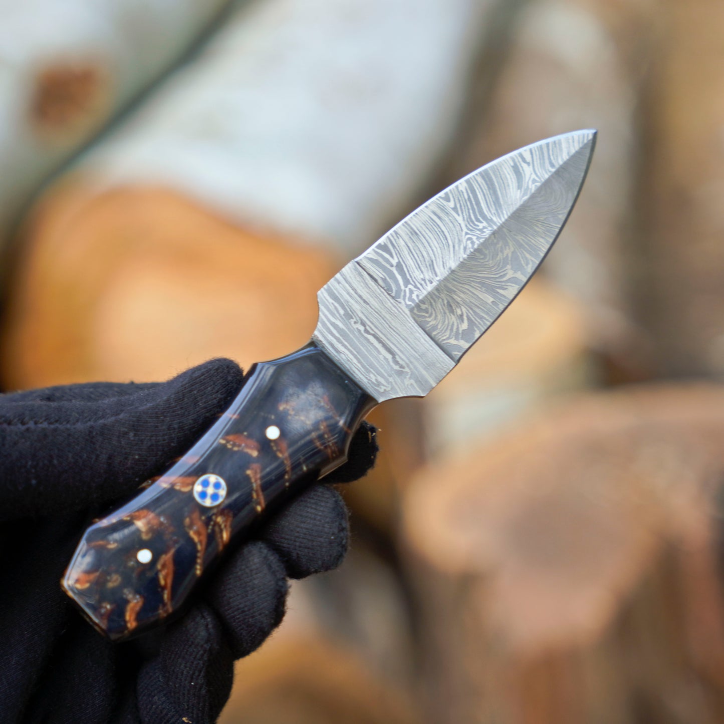 Pine Ridge – Damascus Steel Field Knife with Epoxy Pine-Cone Handle