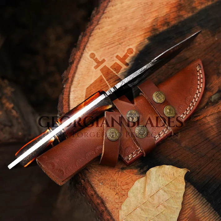 Eagle's Talon: 10.65" Full Tang Hand Forged Fixed Blade Gut Hook Damascus Steel Hunting Knife with Leather Sheath