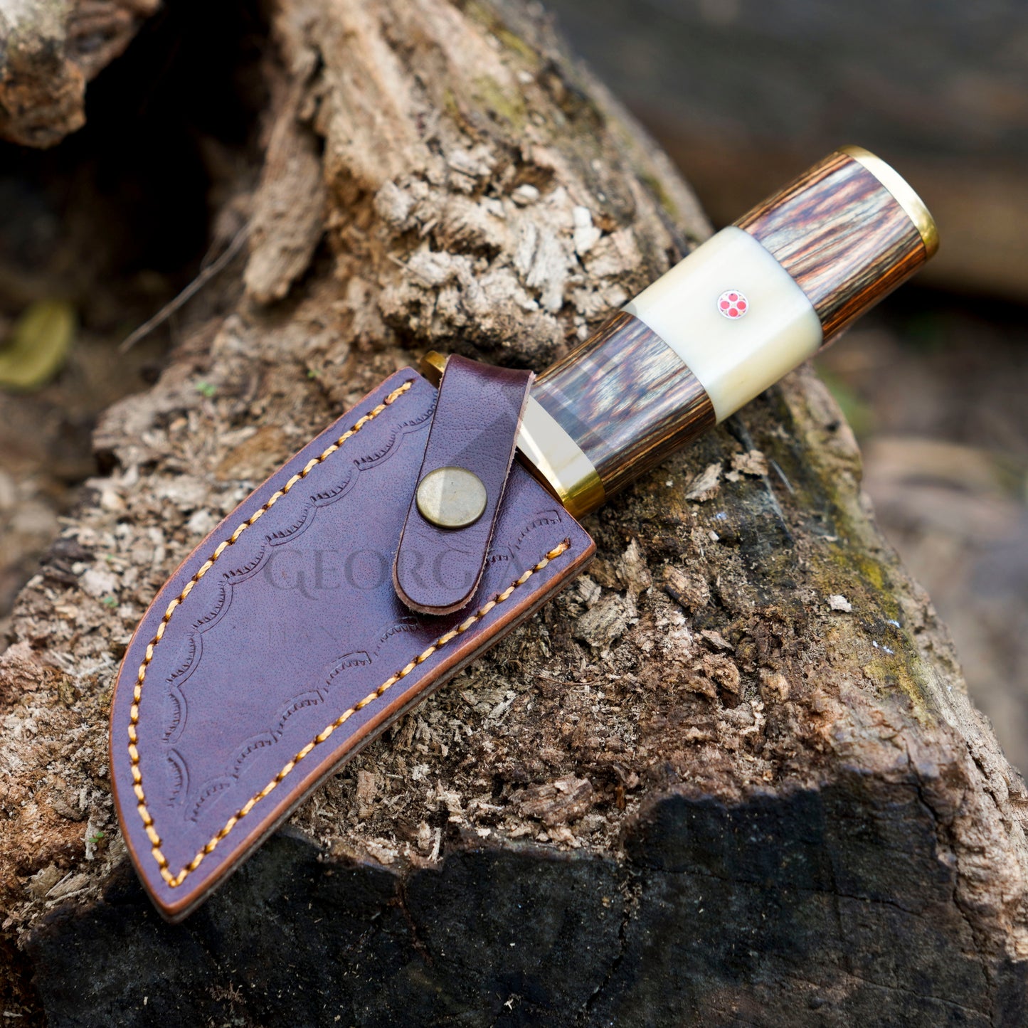 Mike Fink Skinner - CUSTOM HANDMADE FORGED DAMASCUS Steel Hunting Knife Wood & Camel Bone Handle