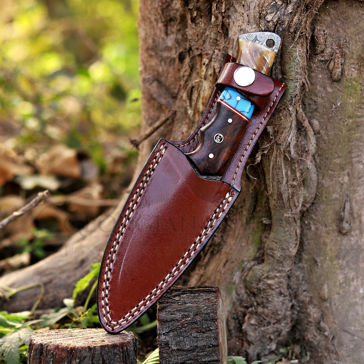 Trailblazer's Blade - 9" Hand Forged Damascus Steel Hunting Knife with Leather Sheath