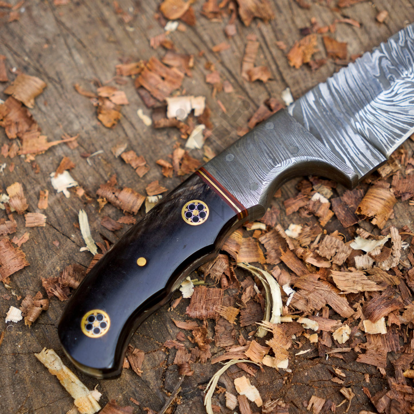 Firefang Damascus Skinner - 7.25" Hand Forged Damascus Steel Full Tang Skinner Knife - Buffalo Horn Handle