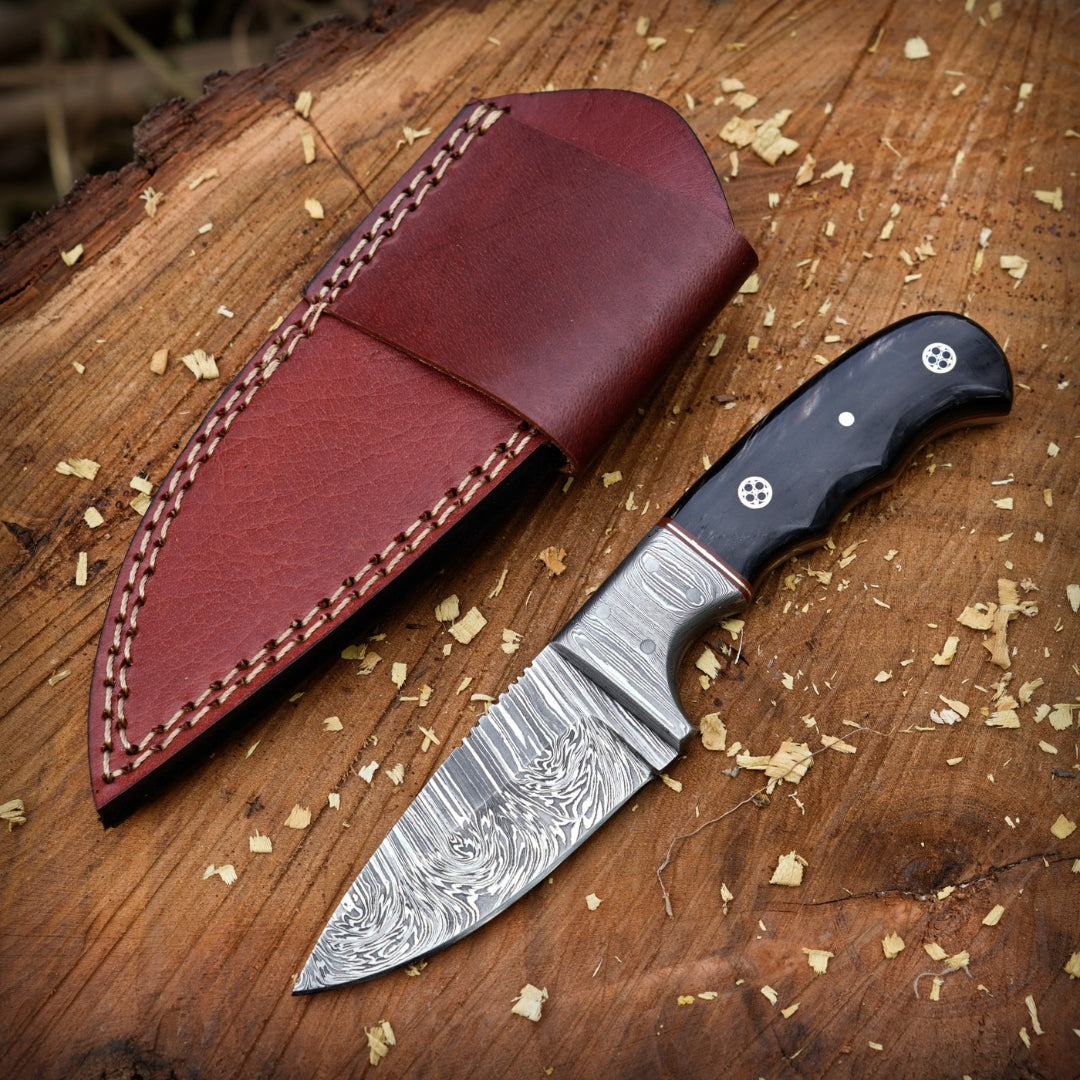 Firefang Damascus Skinner - 7.25” Hand Forged Damascus Steel Full Tang Skinner Knife - Buffalo Horn Handle