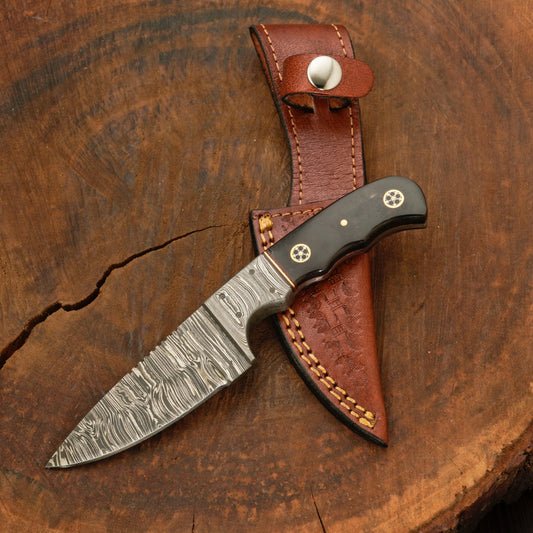 Firefang Damascus Skinner - 7.25" Hand Forged Damascus Steel Full Tang Skinner Knife - Buffalo Horn Handle