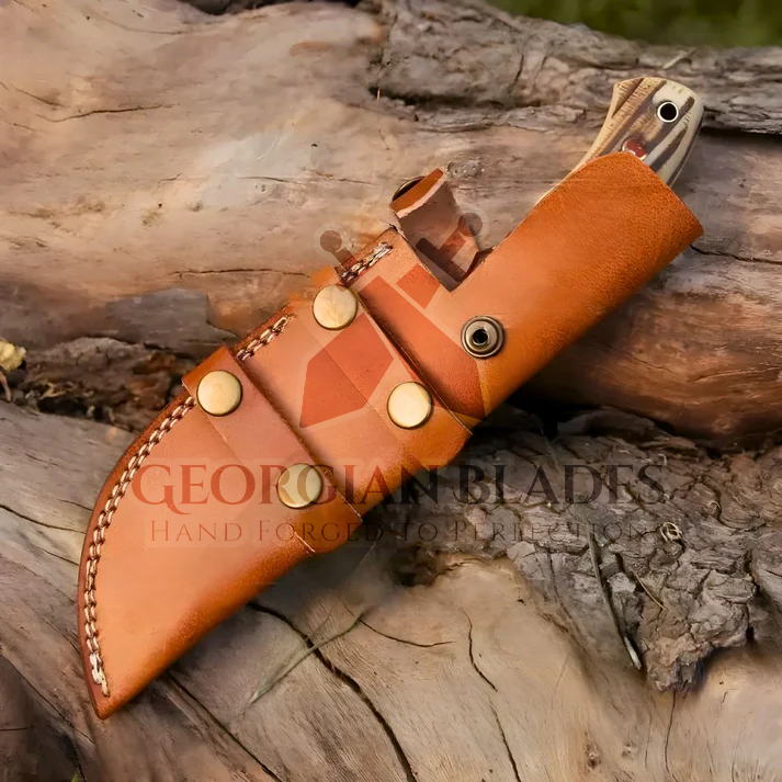 Nightfall Navigator: HANDMADE FORGED DAMASCUS BUSHCRAFT TRACKER KNIFE FULL TANG - Stag Antler & Wood Handle