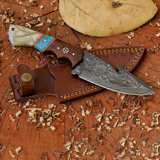 Trailblazer's Blade - 9" Hand Forged Damascus Steel Hunting Knife with Leather Sheath