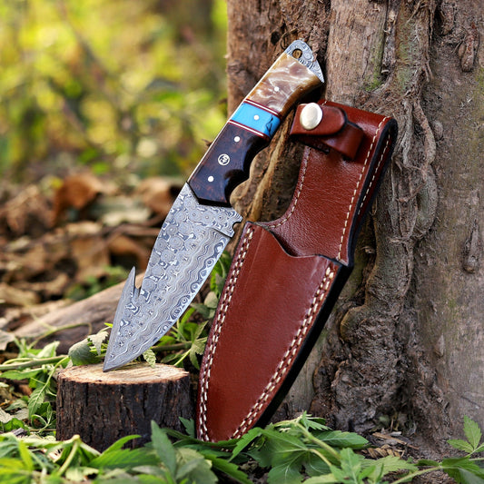 Trailblazer's Blade - 9" Hand Forged Damascus Steel Hunting Knife with Leather Sheath