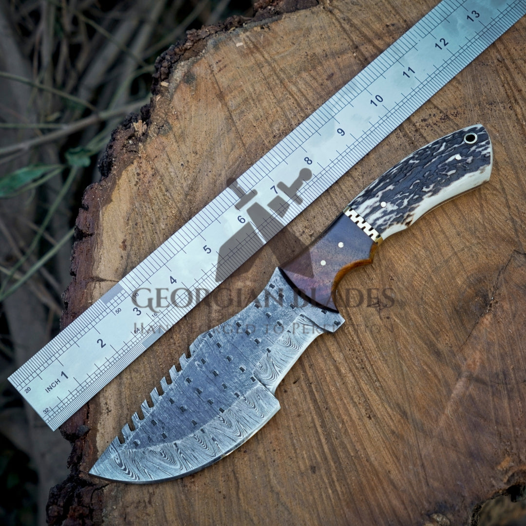 Nightfall Navigator: HANDMADE FORGED DAMASCUS BUSHCRAFT TRACKER KNIFE FULL TANG - Stag Antler & Wood Handle