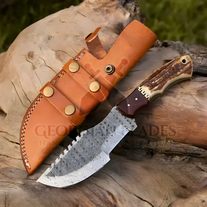 Nightfall Navigator: HANDMADE FORGED DAMASCUS BUSHCRAFT TRACKER KNIFE FULL TANG - Stag Antler & Wood Handle