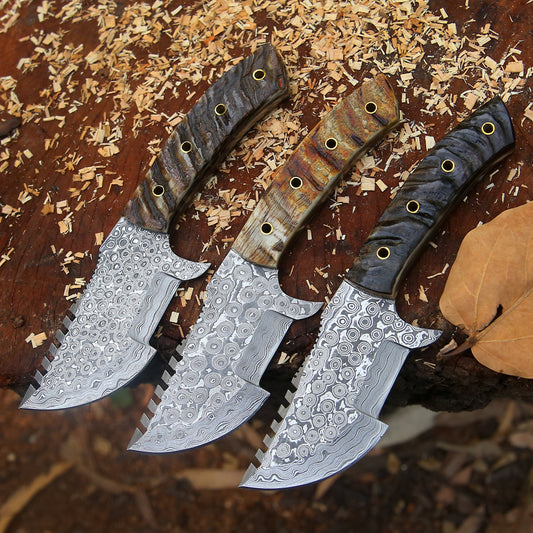 Wilderness Wayfinder: 10” Custom Hand Forged Damascus Steel Tracker Knife With Ram Horn Handle