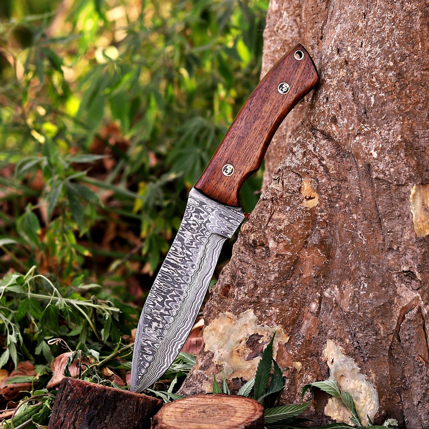 Razorwind - 11" Full Tang Hand Forged Damascus Hunting Knives with Walnut Wood Handle