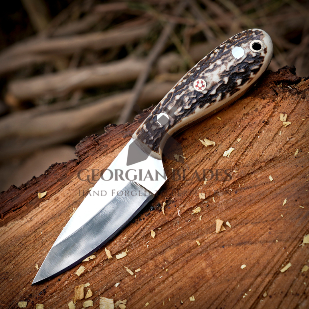 Premium Hand Forged Full Tang Skinning Knife - Stag Antler Handle - D2 Steel- 7 inches