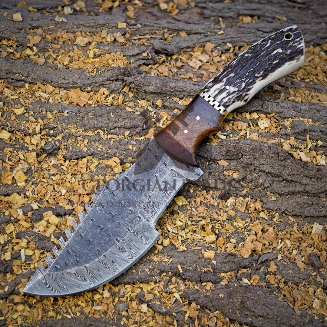 Nightfall Navigator: HANDMADE FORGED DAMASCUS BUSHCRAFT TRACKER KNIFE FULL TANG - Stag Antler & Wood Handle