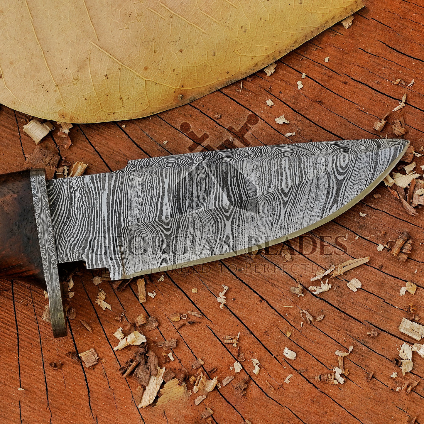 Blazeheart - 10" Hand Forged Damascus Steel Hunting Knife