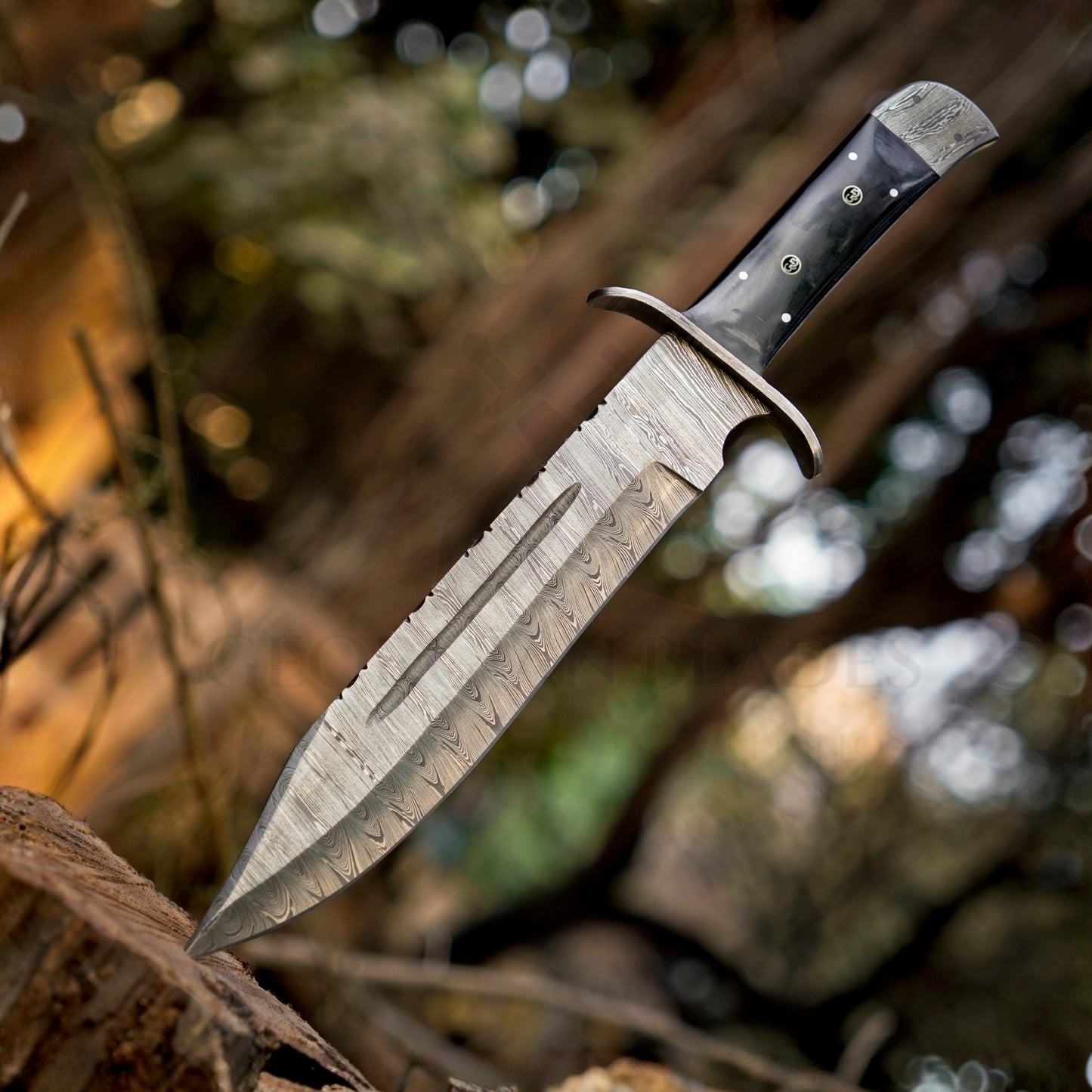 Frontier Finder: 15" Handmade Damascus Steel Bowie Knife- Buffalo Horn Handle