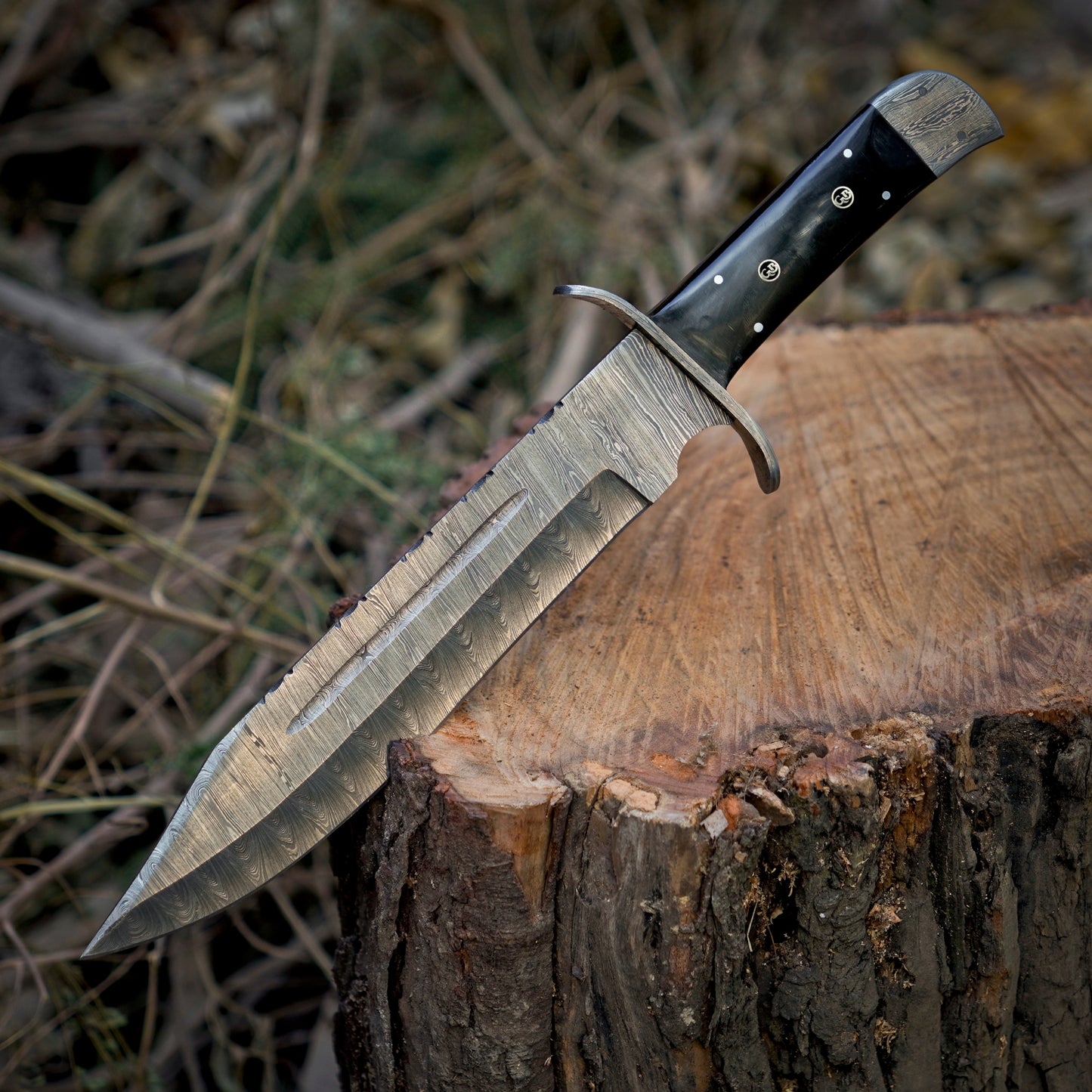 Frontier Finder: 15" Handmade Damascus Steel Bowie Knife- Buffalo Horn Handle