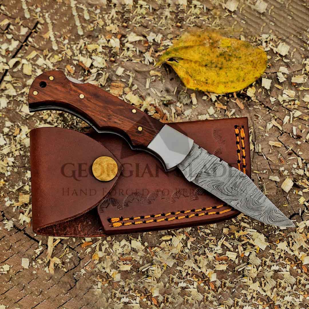 The George Washington Folding Knife - 6.5'' Back Lock Damascus Steel Knife with Rose Handle and Leather Sheath