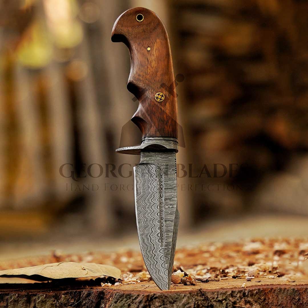 Onyx Seeker - 10.5 inch Hidden Tang Damascus Steel Hunting Knife