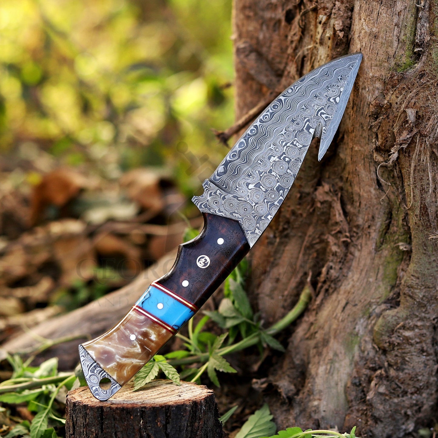 Trailblazer's Blade - 9" Hand Forged Damascus Steel Hunting Knife with Leather Sheath