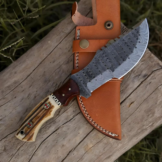 Nightfall Navigator: HANDMADE FORGED DAMASCUS BUSHCRAFT TRACKER KNIFE FULL TANG - Stag Antler & Wood Handle