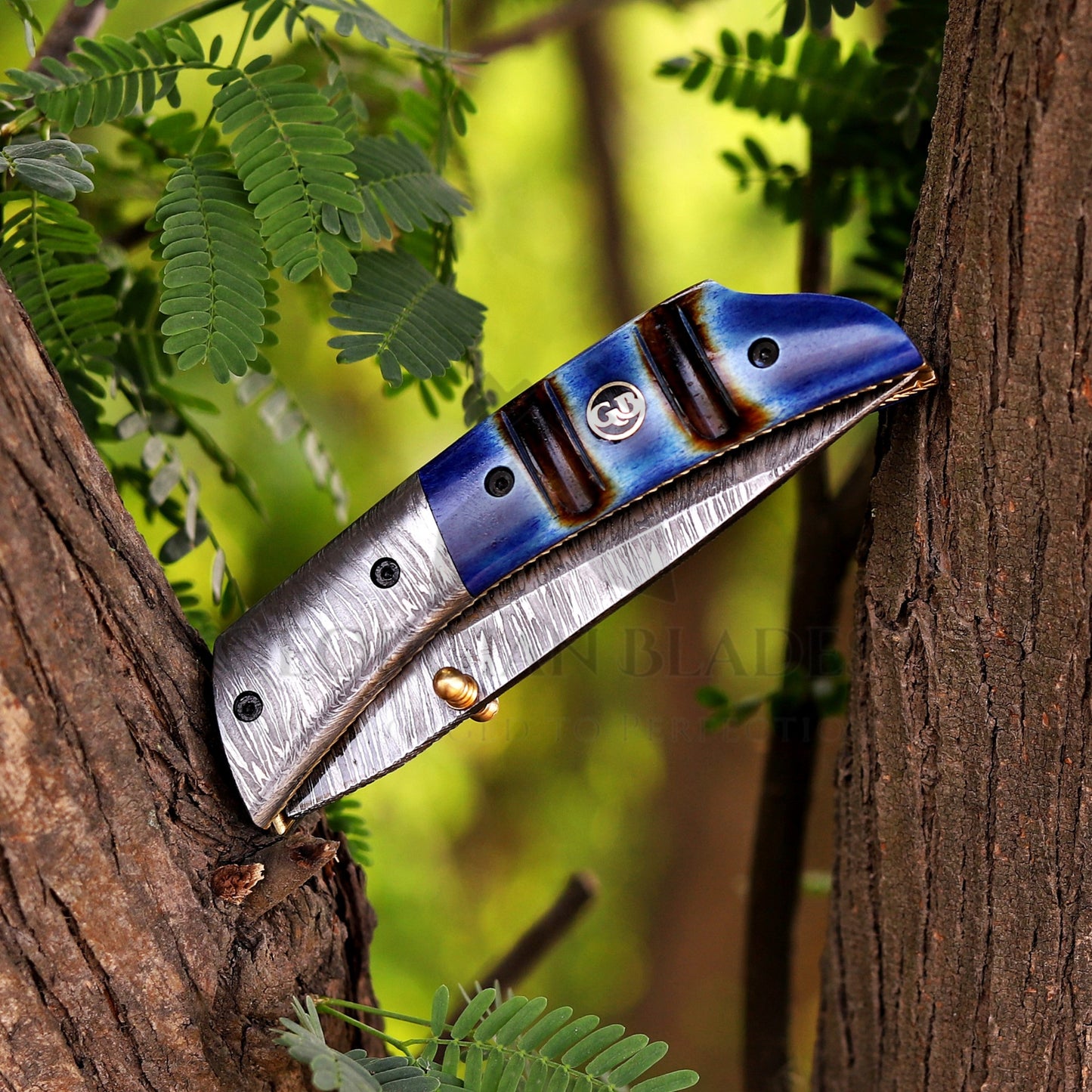 The Sullivan Folder 7.5-inch Hand Forged Damascus Steel Pocket Knife with Leather Sheath