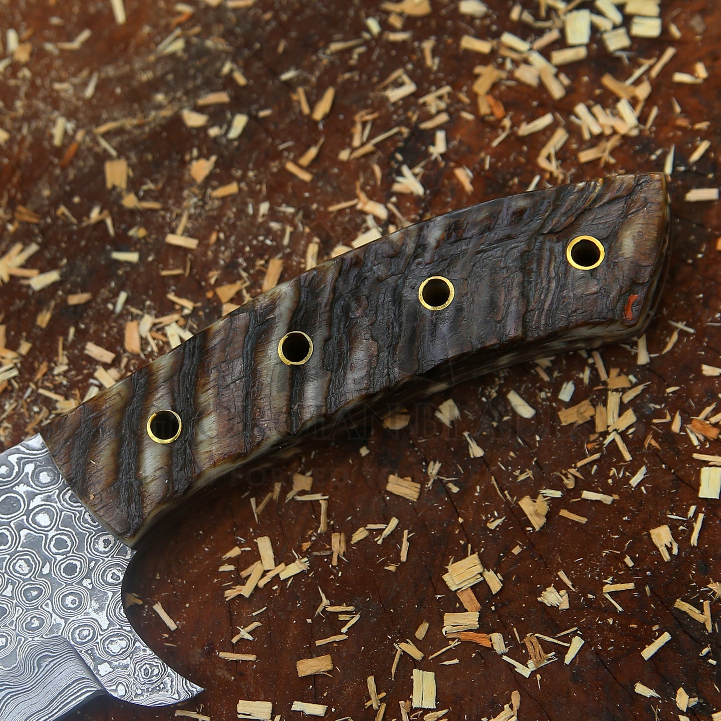 Wilderness Wayfinder: 10” Custom Hand Forged Damascus Steel Tracker Knife With Ram Horn Handle