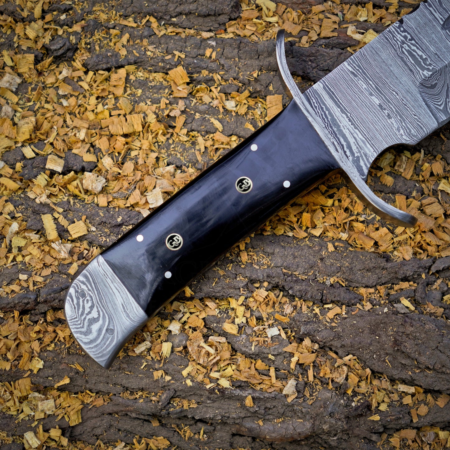 Frontier Finder: 15" Handmade Damascus Steel Bowie Knife- Buffalo Horn Handle