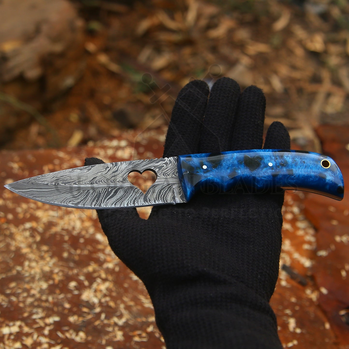 Blue Heart Blade – 9'' Hand Forged Damascus Steel Knife with Blue Resin Handle & Leather Sheath
