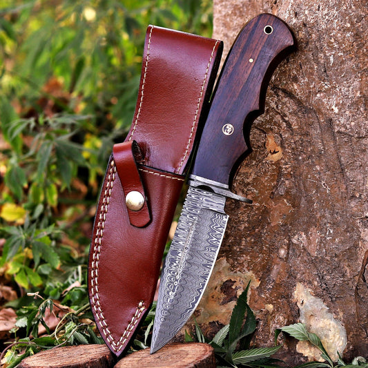 Onyx Seeker - 10.5 inch Hidden Tang Damascus Steel Hunting Knife