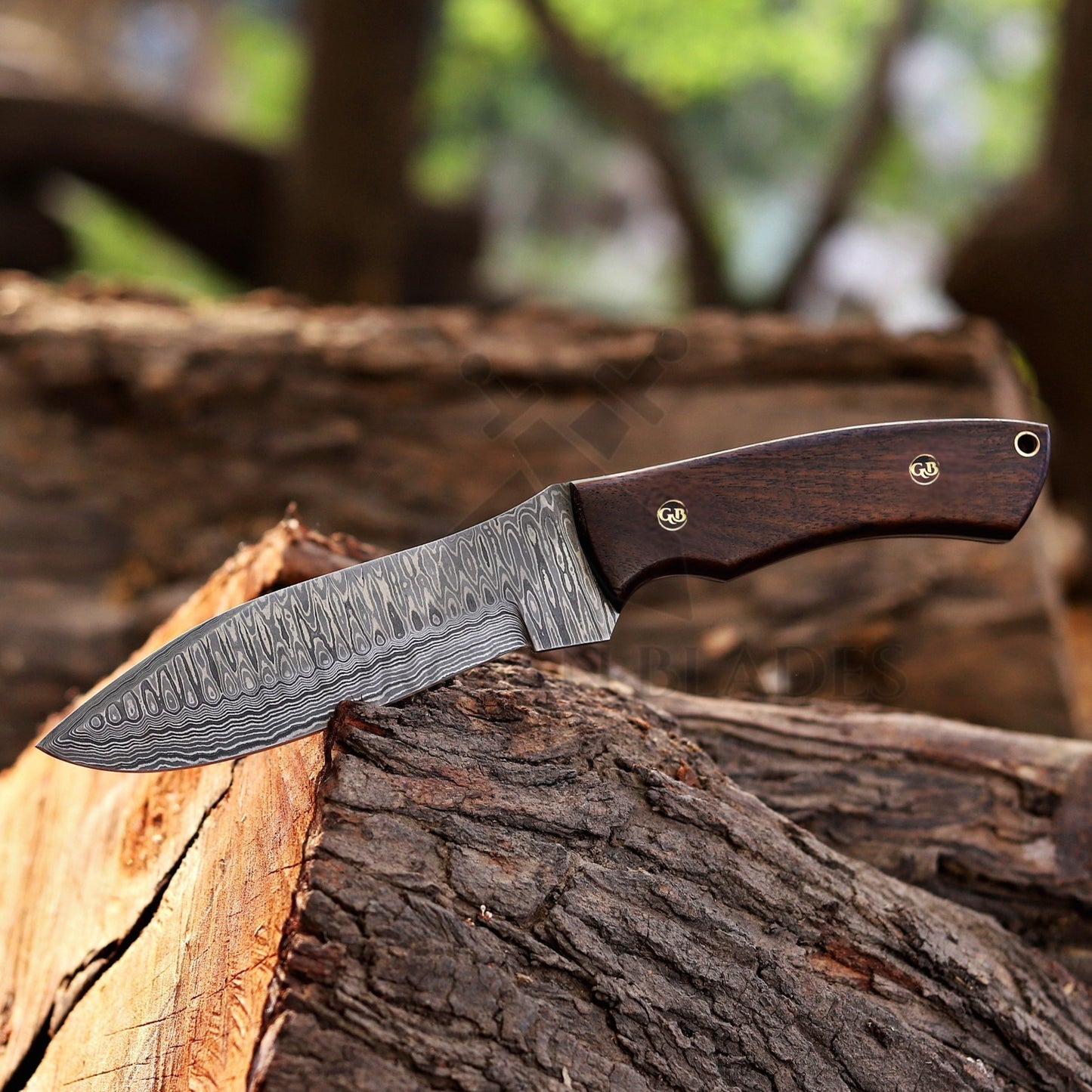 Razorwind - 11" Full Tang Hand Forged Damascus Hunting Knives with Walnut Wood Handle