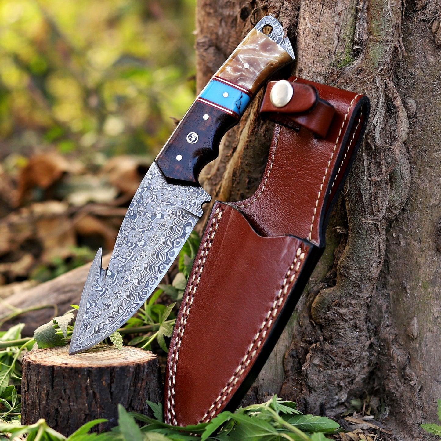 Trailblazer's Blade - 9" Hand Forged Damascus Steel Hunting Knife with Leather Sheath