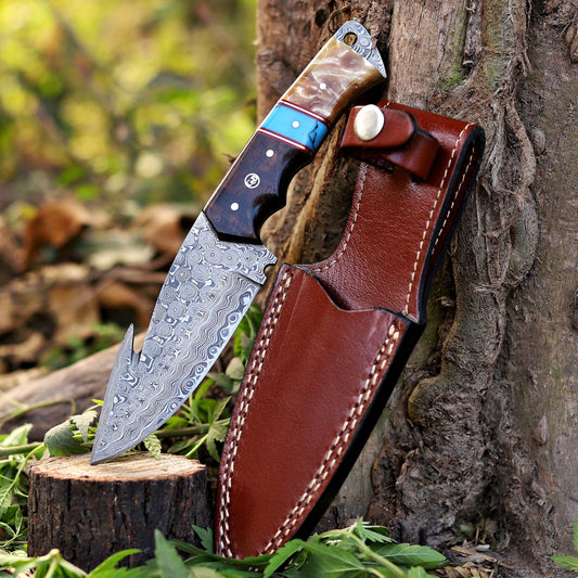 Trailblazer's Blade - 9" Hand Forged Damascus Steel Hunting Knife with Leather Sheath