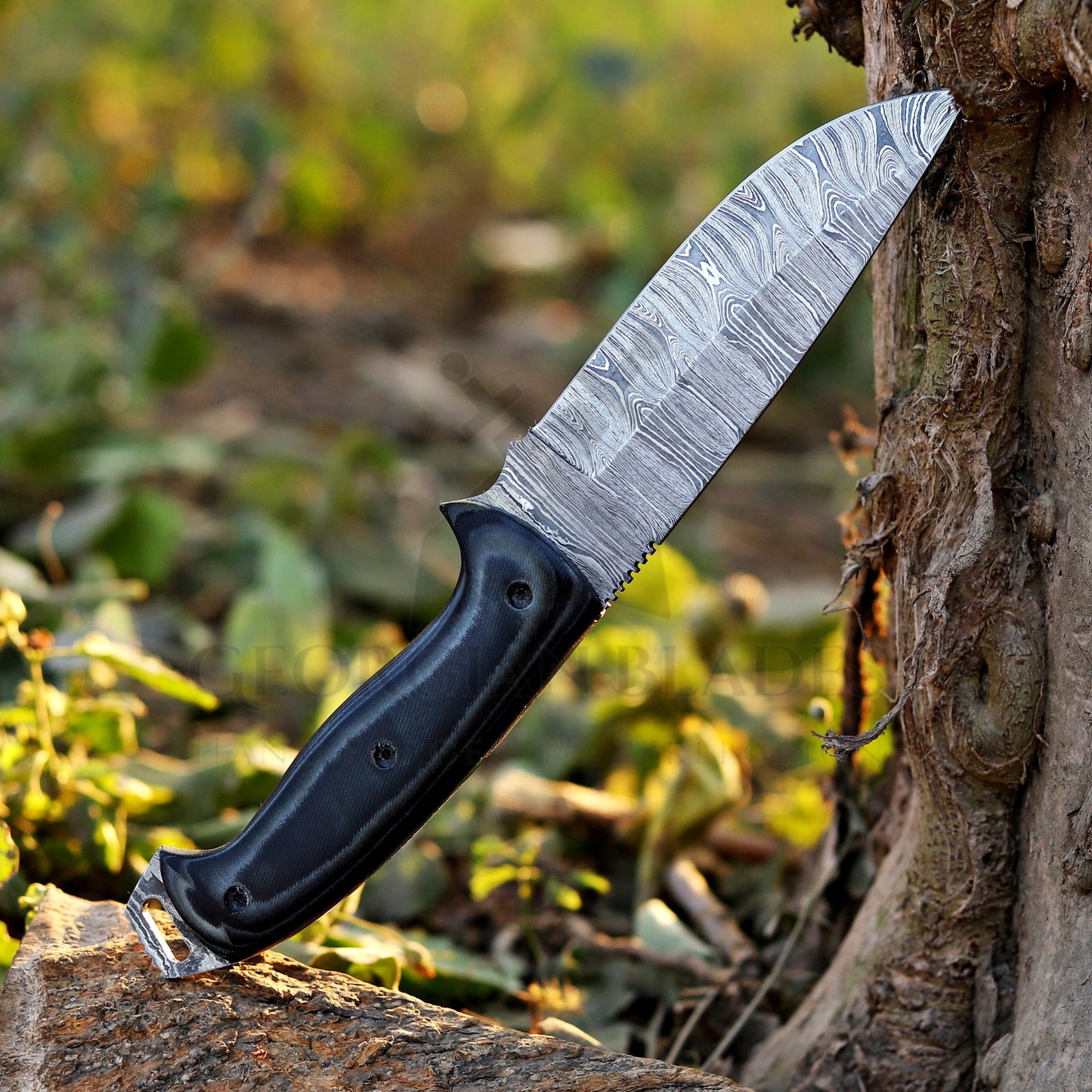 Marshall Hunter: Damascus Hunting Knife – Handmade Fixed Blade with Horizontal Leather Sheath