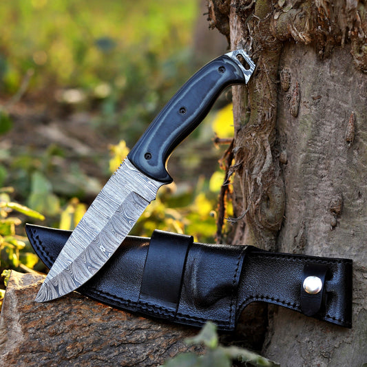 Marshall Hunter: Damascus Hunting Knife – Handmade Fixed Blade with Horizontal Leather Sheath