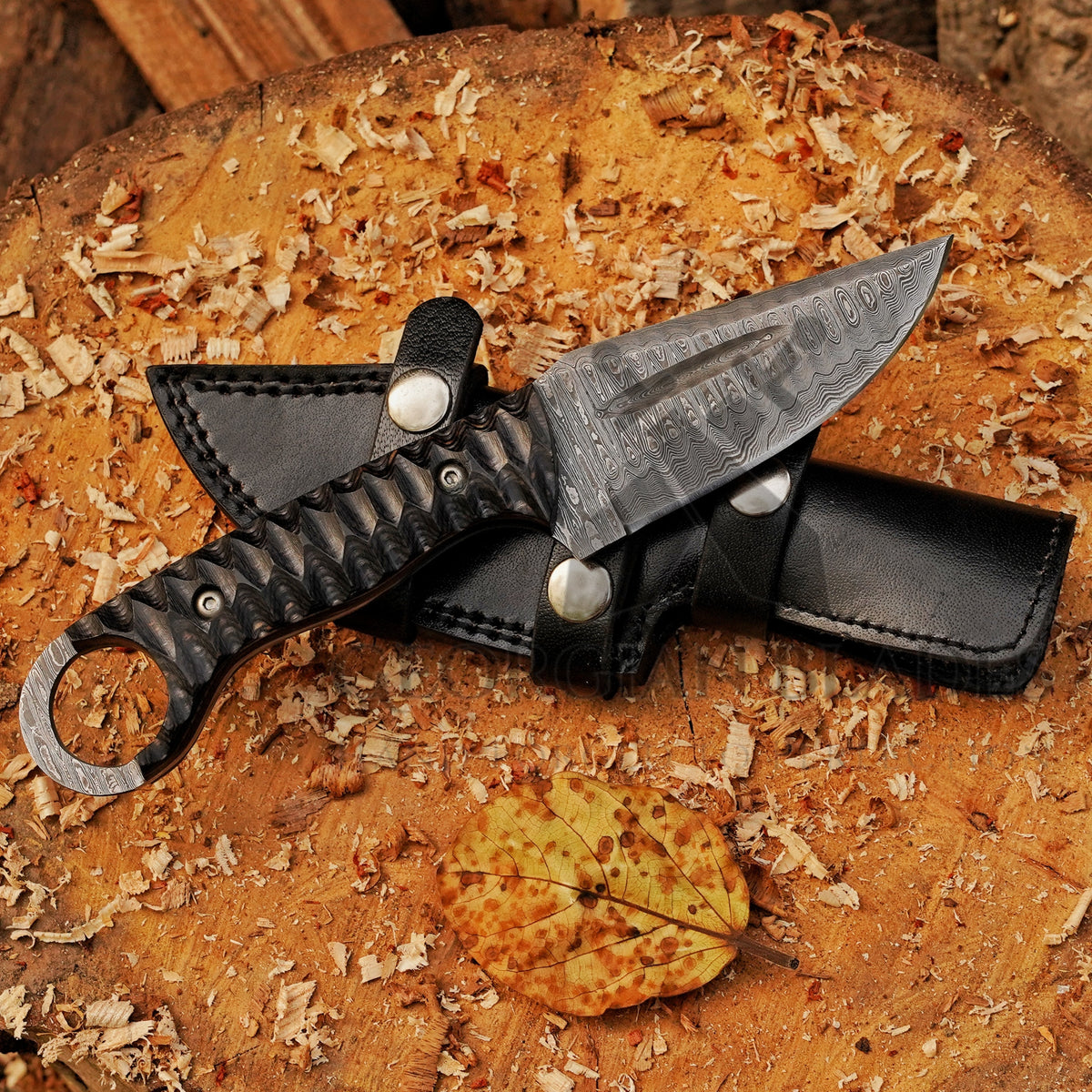 Ridgeback Skinner — 9" Hand-Forged Ladder Damascus Skinning Knife with Ring Pommel