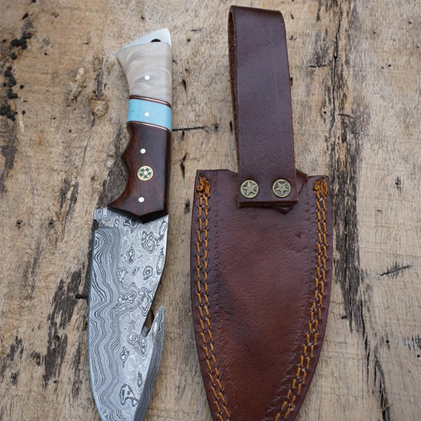 Premium Damascus Steel Hunting Knife – Pine Cone Handle, Brass Guard & Leather Sheath main image 1