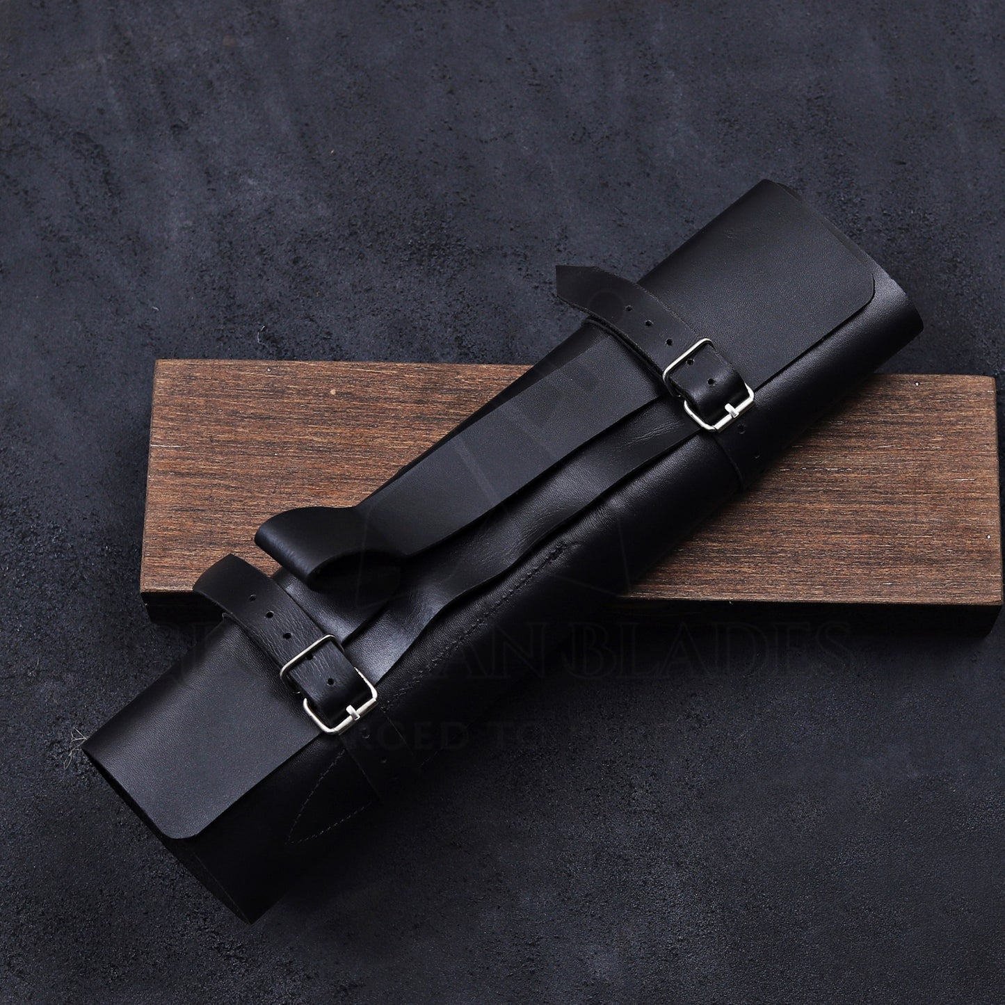 The Waters Chef Knife Set – Premium 5-Piece D2 Steel Kitchen Knife Set with Bone Handles & Folding Leather Sheath