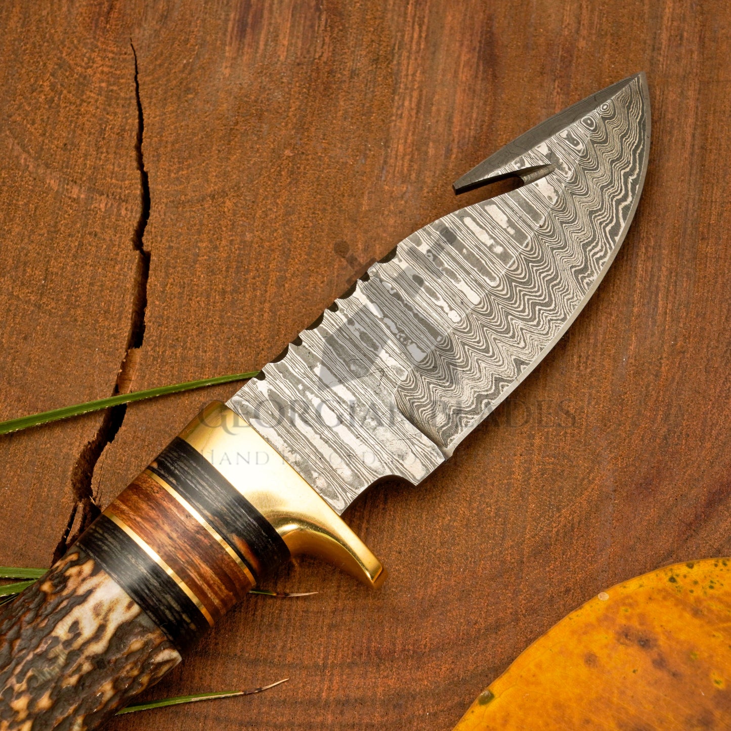 Wilderness Sentinel - 8.5 inch Hand Forged Damascus Hunting Knife